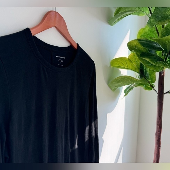 Banana Republic Tops - Set of 2 Banana Republic Women’s Long Sleeve Shirts Size XL